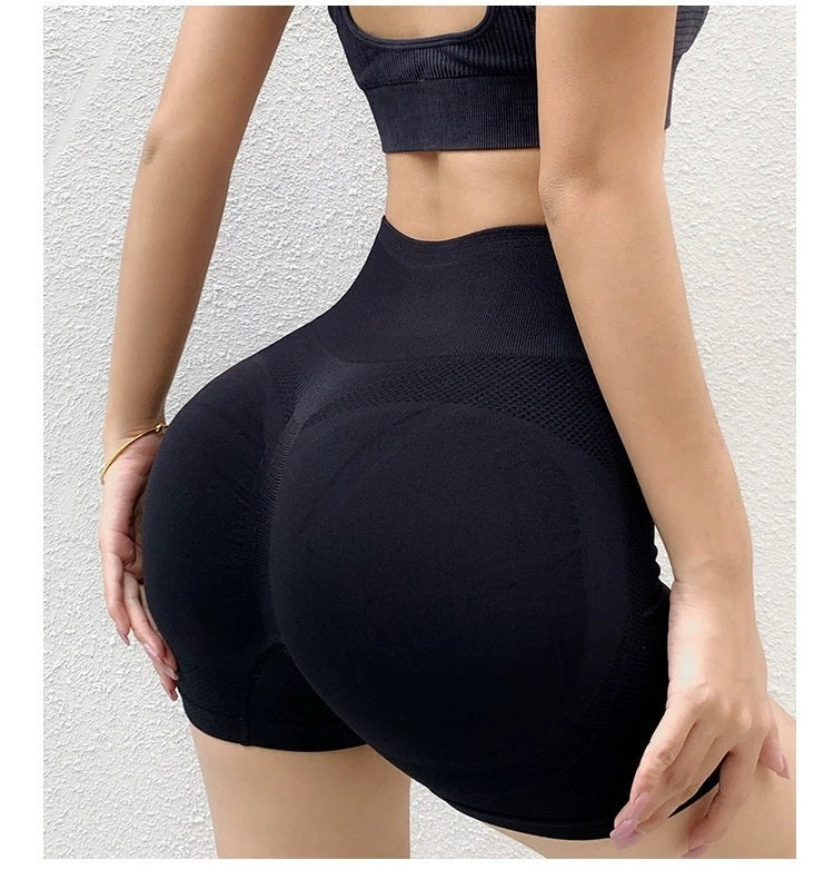 Women Seamless Butt Lifting Yoga Shorts